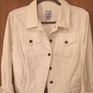 Women’s white denim jacket